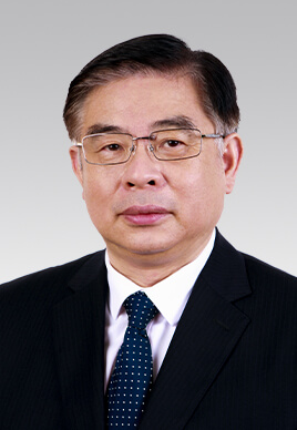 陸俊華，男，漢族，1962年1月生，研究生學歷，中共黨員，現(xiàn)任中央紀委國家監(jiān)委駐人民日報社紀檢監(jiān)察組組長、人民日報社編委委員。